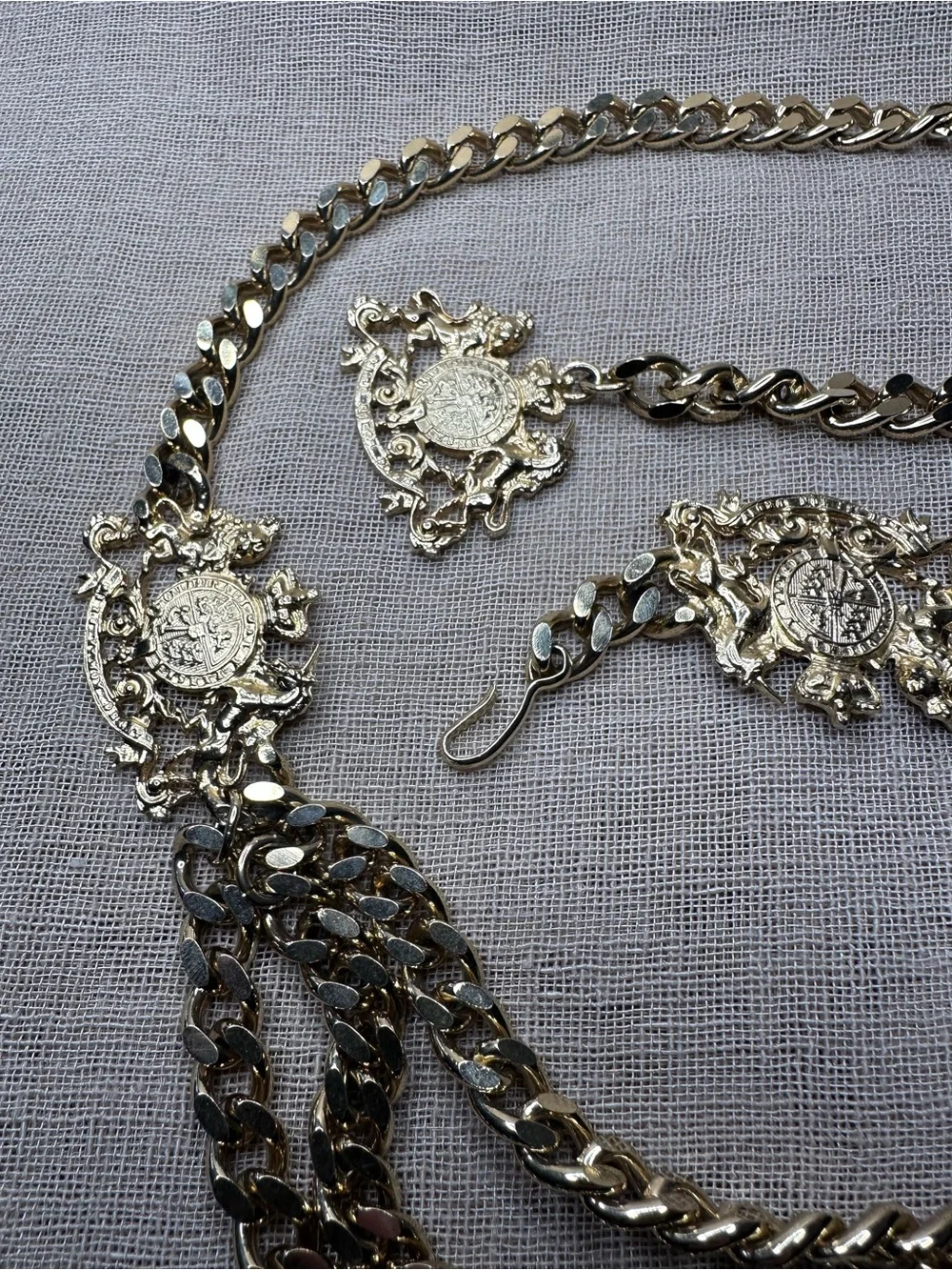 VTG Accessocraft NYC  Medallion Swag Chain Belt 70s 80s